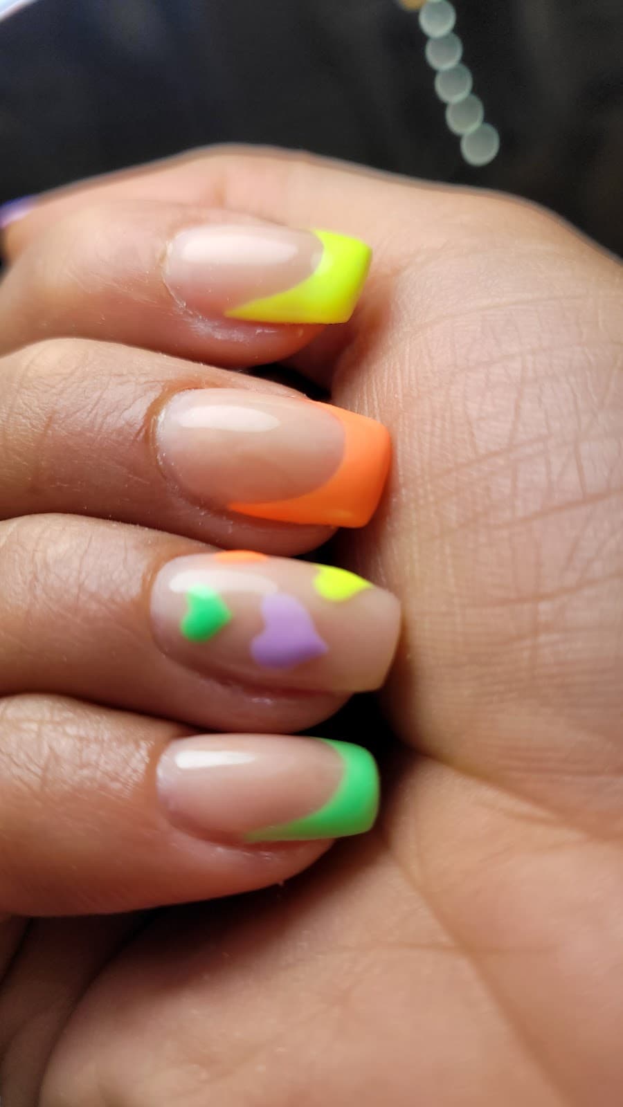 آرایشگاه چشم ارا 2